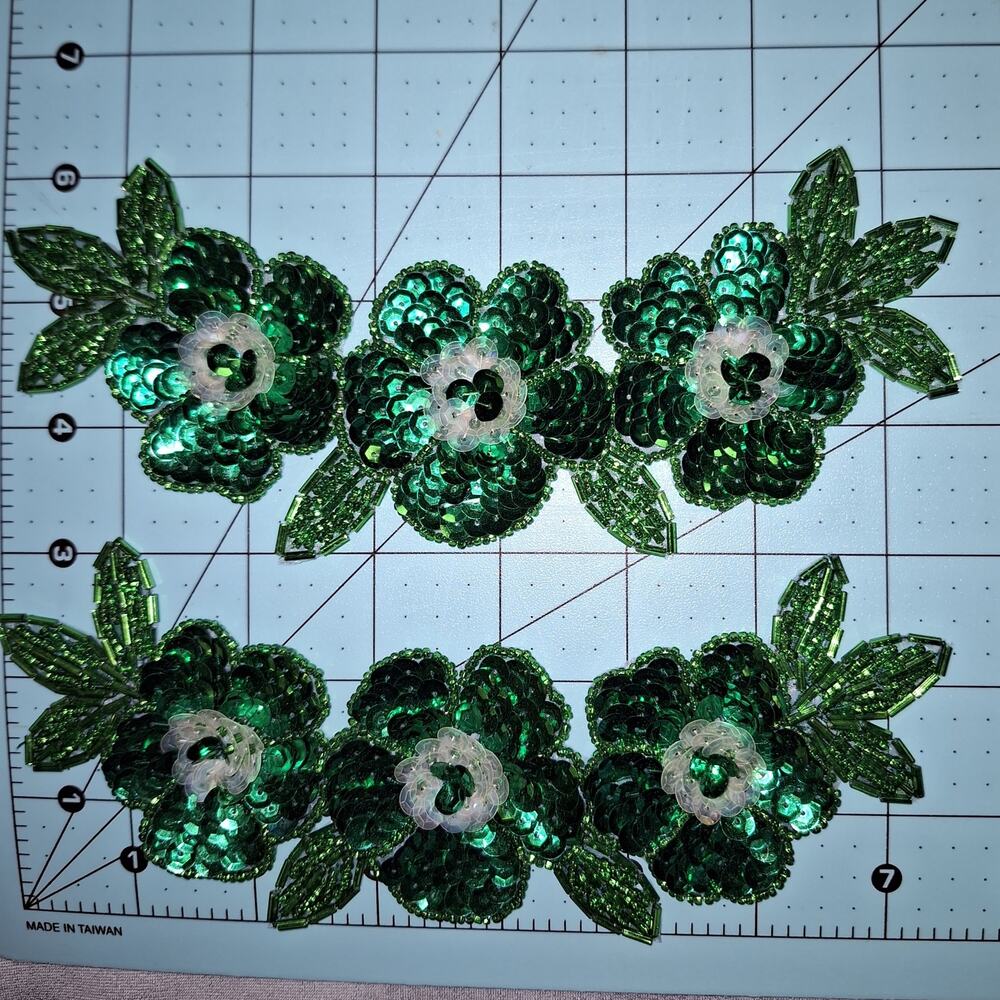 Green triple flower sequin and bead applique set of 2